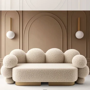 Kauč u кремовом stilu Za dnevni boravak trosjed od ovčje vune Kreativni kauč s izravnom pored